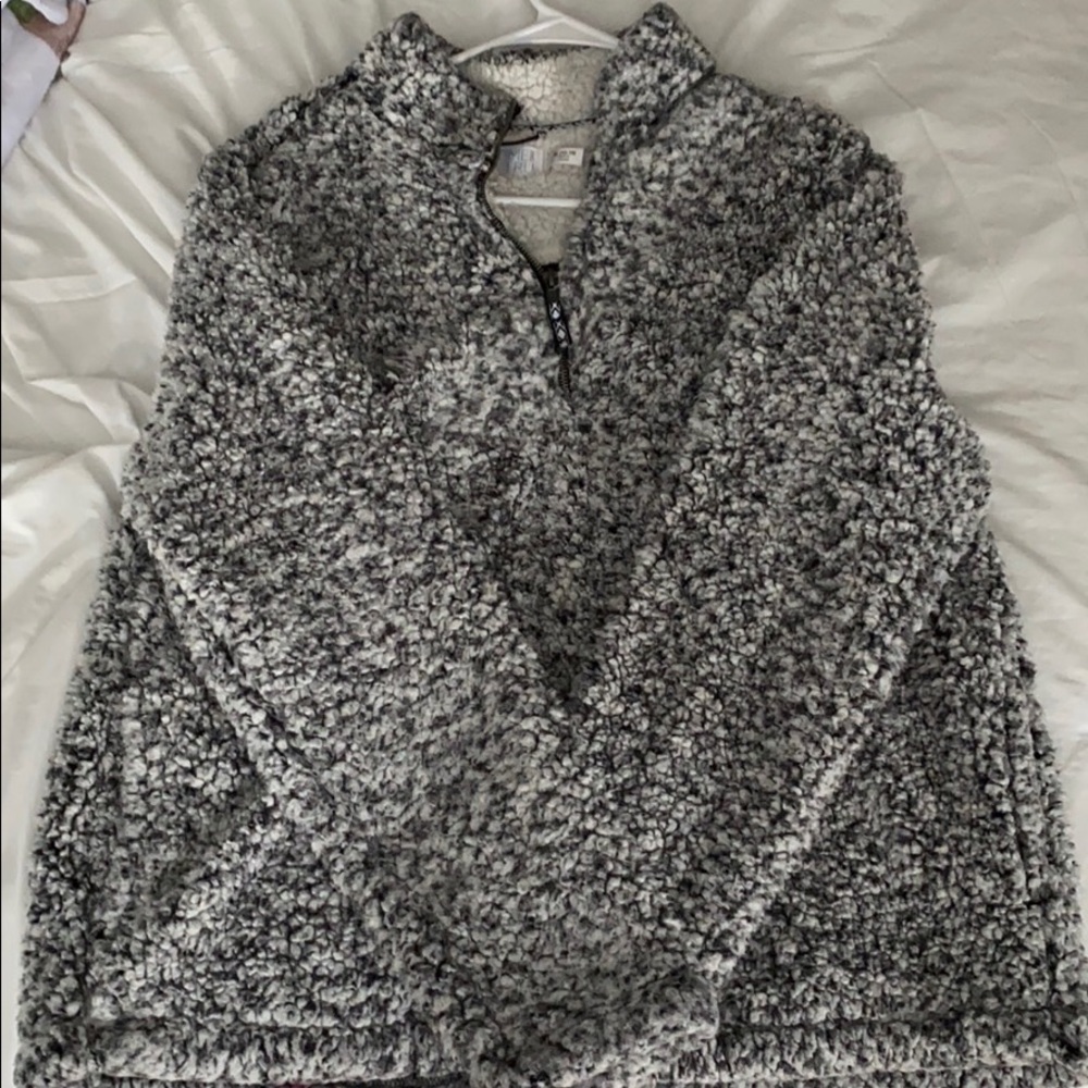 XL. TIME AND TRU FUZZY SWEATER